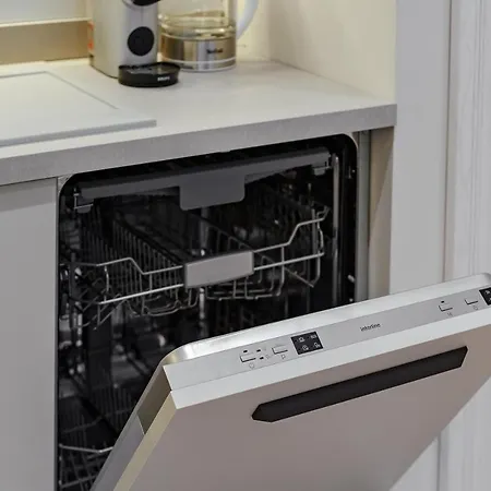 Daire New! Luxury In The Center Of Overlooking Deribasovskaya Str. Price!