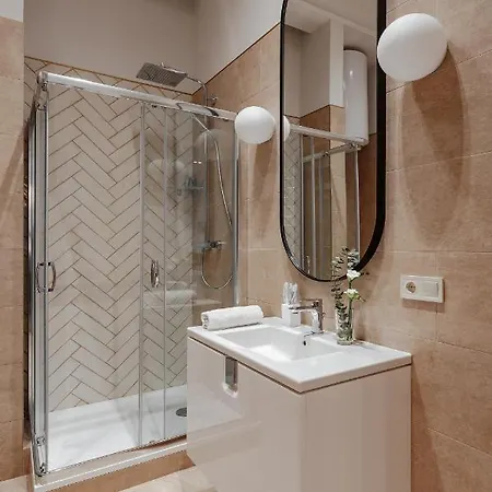 New! Luxury In The Center Of Overlooking Deribasovskaya Str. Price! Apartment