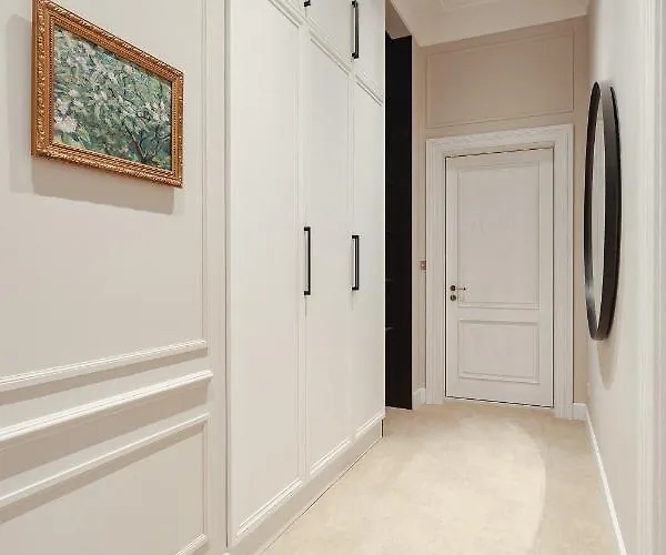 New! Luxury In The Center Of Overlooking Deribasovskaya Str. Price! אודסה