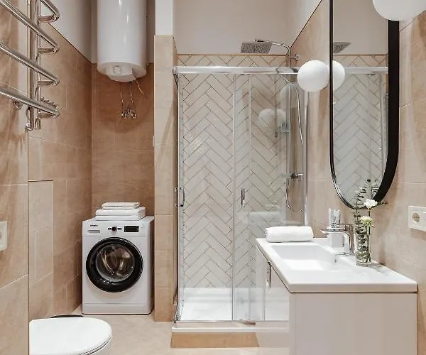 New! Luxury In The Center Of Overlooking Deribasovskaya Str. Price!