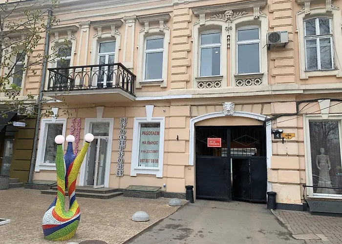 New! Luxury In The Center Of Overlooking Deribasovskaya Str. Price!