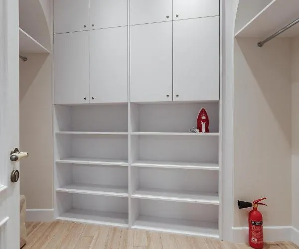 Appartement New! Luxury In The Center Of Overlooking Deribasovskaya Str. Price! *