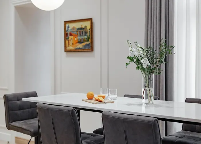 New! Luxury In The Center Of Overlooking Deribasovskaya Str. Price! Daire Odessa