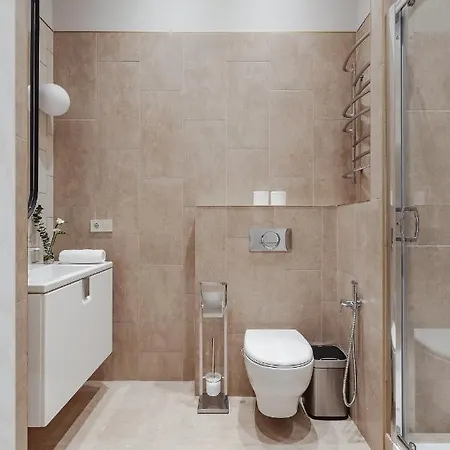 New! Luxury In The Center Of Overlooking Deribasovskaya Str. Price! Apartman