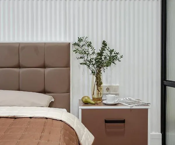 New! Luxury In The Center Of Overlooking Deribasovskaya Str. Price! Odesa