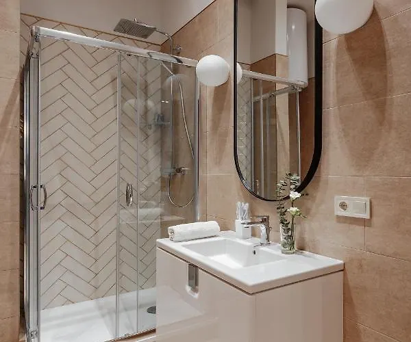 New! Luxury In The Center Of Overlooking Deribasovskaya Str. Price! Apartmán