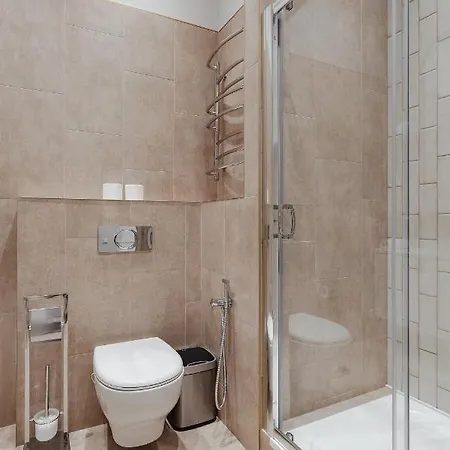 New! Luxury In The Center Of Overlooking Deribasovskaya Str. Price! דירה *